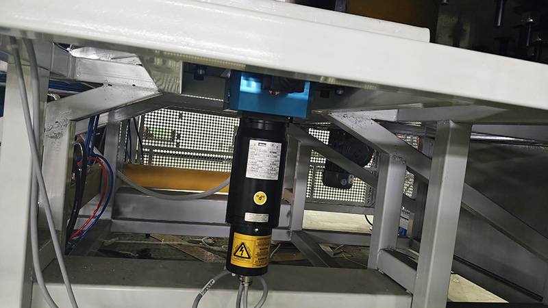 防爆伺服電機(jī)在自動(dòng)噴涂設(shè)備中的應(yīng)用方案